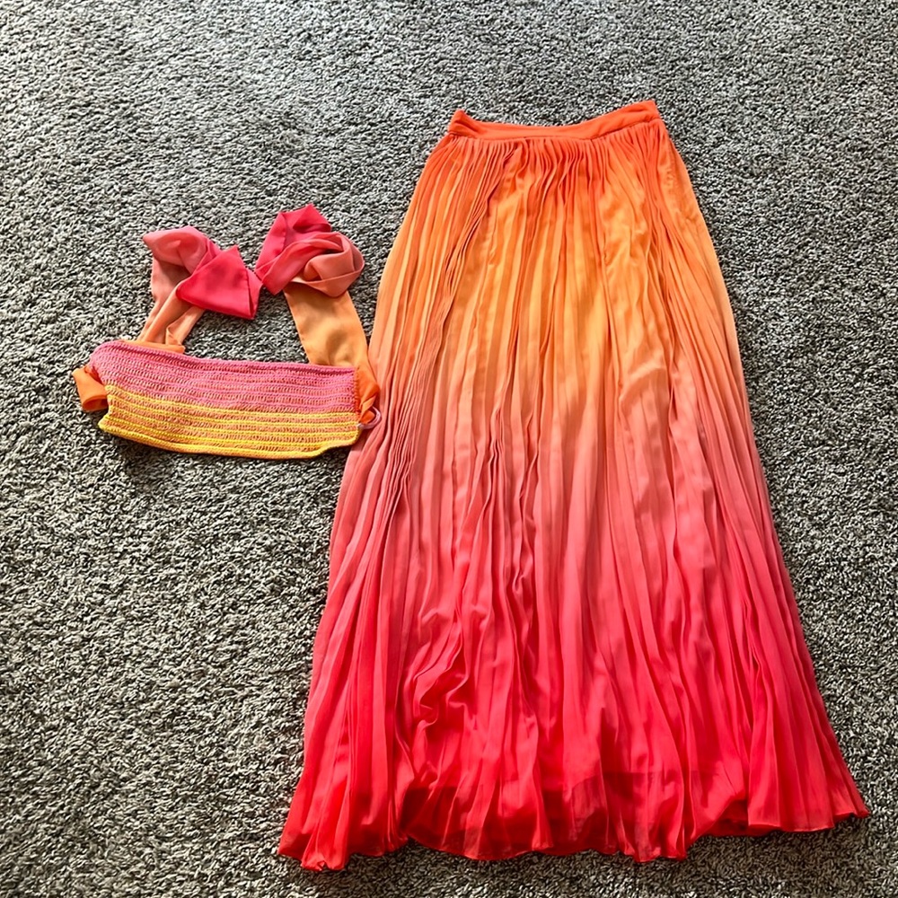 Rococo sand skirt and bandeau set